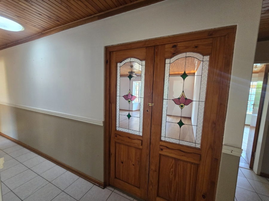 4 Bedroom Property for Sale in Heuwelsig Free State